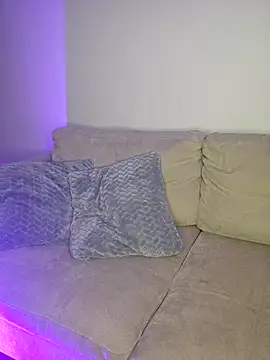 Snapshot of Tina_burton1 chatting on 11/15/25, 07:43 Tina burton1 online show from 11/15/25, 07:43