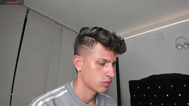 Snapshot of kevin_ahss chatting on 10/16/25, 11:28 kevin ahss online show from 10/16/25, 11:28