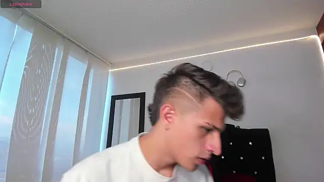 Snapshot of kevin_ahss chatting on 11/07/25, 10:21 kevin ahss online show from 11/07/25, 10:21