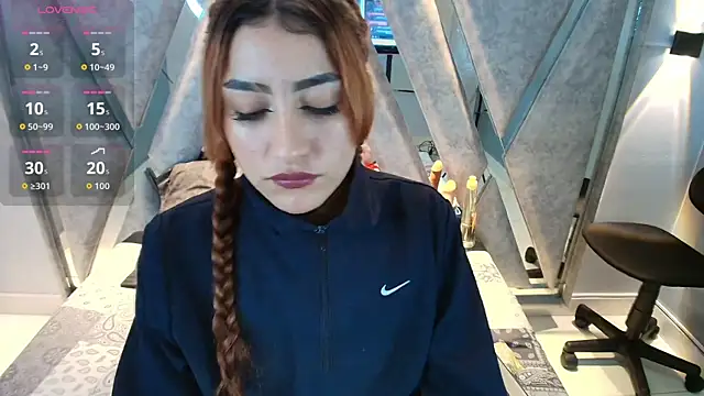 Snapshot of Nezuko_16 chatting on 10/18/25, 04:15 Nezuko 16 online show from 10/18/25, 04:15