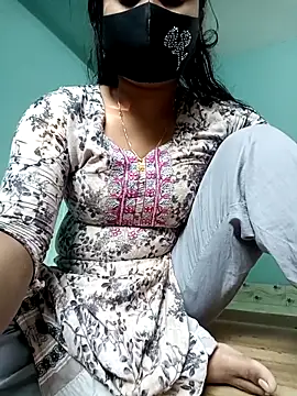 Rina-2 online show from 11/18/25, 09:58