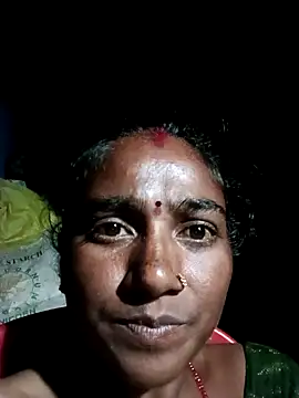 Snapshot of Sapna_hotA chatting on 09/26/25, 06:01 Sapna hotA online show from 09/26/25, 06:01