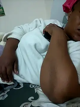 Snapshot of Ebonyboobsmilk chatting on 09/17/25, 06:31 Ebonyboobsmilk online show from 09/17/25, 06:31