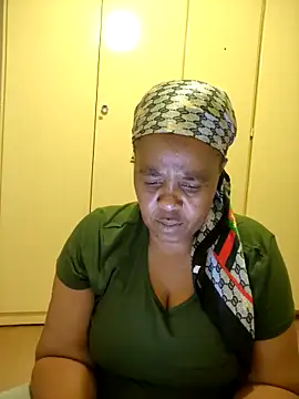 Snapshot of Ebonyboobsmilk chatting on 10/09/25, 04:27 Ebonyboobsmilk online show from 10/09/25, 04:27