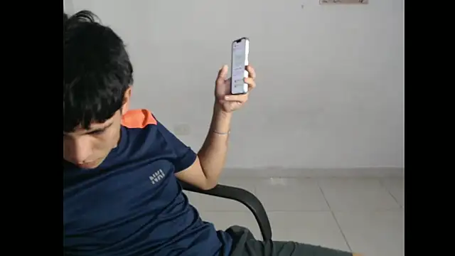 Snapshot of maximo_gomez chatting on 09/11/25, 01:49 maximo gomez online show from 09/11/25, 01:49
