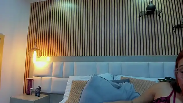 KattyBonnie online show from 10/19/25, 07:58