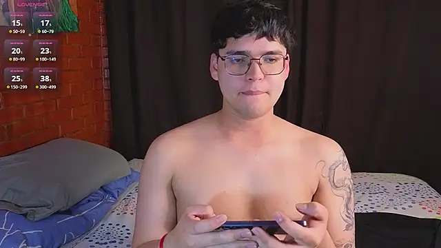 Snapshot of Danijungle chatting on 11/11/25, 02:22 Danijungle online show from 11/11/25, 02:22