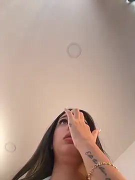 Mavii  online show from 11/20/25, 04:51