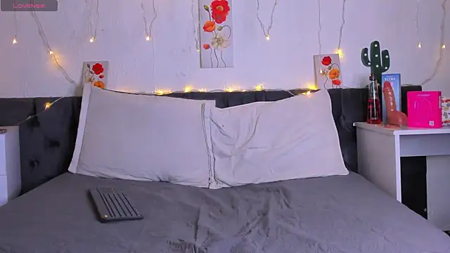 AmaraMoon  online show from 11/09/25, 12:47