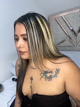 ashley-swift- online show from 10/21/25, 09:54