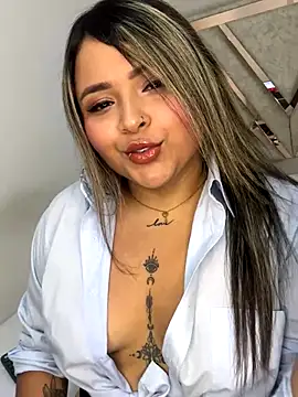 ashley-swift- online show from 11/07/25, 04:56