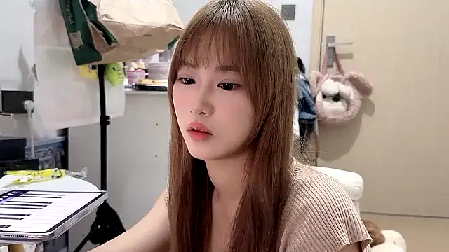 Snapshot of Ann-cookie chatting on 11/13/25, 03:55 Ann-cookie online show from 11/13/25, 03:55