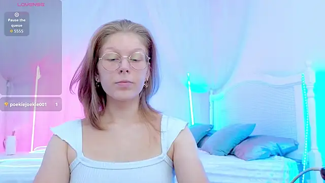 Lilly Belly online show from 09/26/25, 11:58