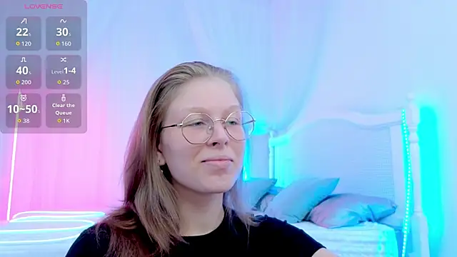 Lilly Belly online show from 09/27/25, 01:16