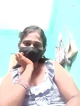 Snapshot of Naina_telugu_ chatting on 09/18/25, 07:05 Naina telugu online show from 09/18/25, 07:05
