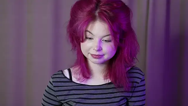 Snapshot of Stella_Vanila chatting on 10/18/25, 01:30 Stella Vanila online show from 10/18/25, 01:30