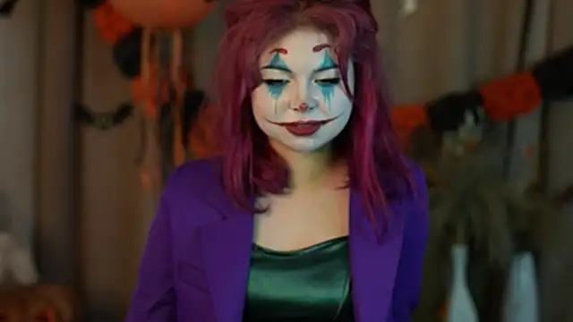 Snapshot of Stella_Vanila chatting on 10/31/25, 11:17 Stella Vanila online show from 10/31/25, 11:17