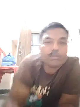 Snapshot of pawansai10@xh chatting on 10/06/25, 02:14 pawansai10xh online show from 10/06/25, 02:14