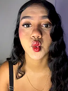 Michelle johnson  online show from 11/22/25, 03:55