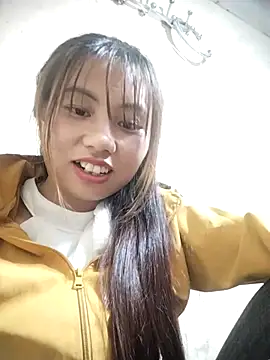 Dung-Thao19 online show from 10/25/25, 02:35