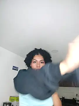 delaylacruz online show from 10/12/25, 12:04