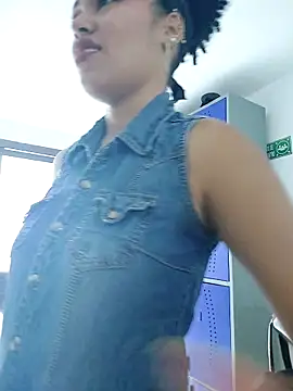 delaylacruz online show from 10/13/25, 08:31