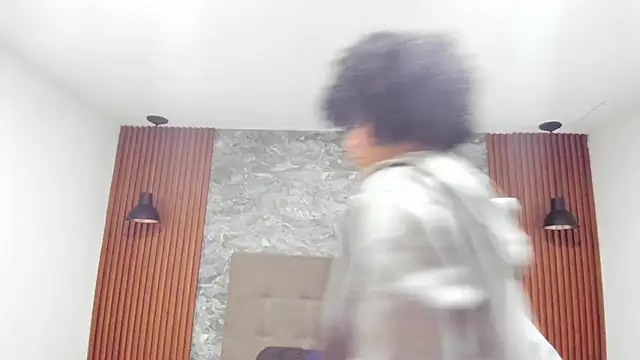 delaylacruz online show from 10/18/25, 11:11