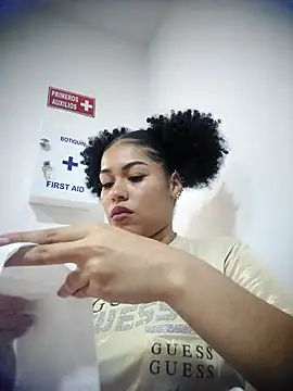 delaylacruz online show from 11/12/25, 12:55