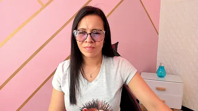 Eva mermaid online show from 10/23/25, 02:16