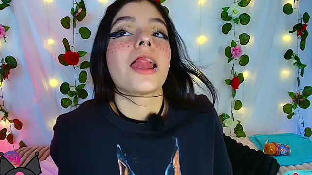 cutee andrea online show from 10/28/25, 03:21