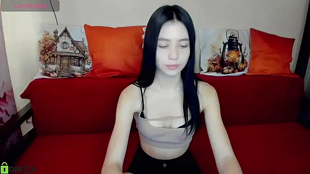 SelinLi online show from 10/15/25, 07:08