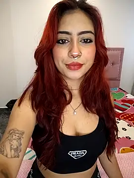 Snapshot of sarah_lark_ chatting on 09/19/25, 12:17 sarah lark online show from 09/19/25, 12:17