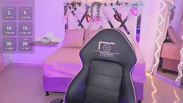 ZURY TAY online show from 10/07/25, 11:29