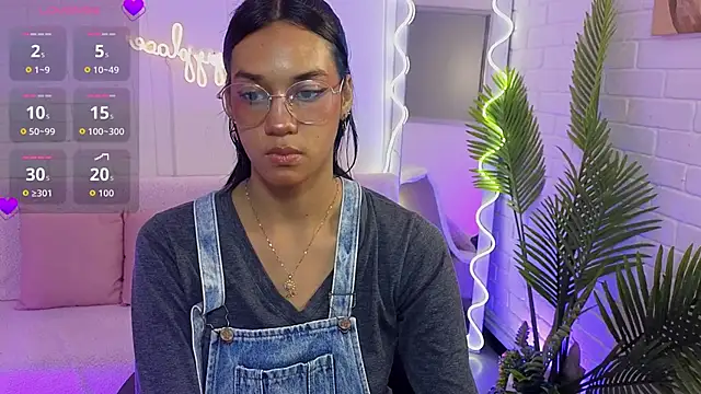 Snapshot of artemiss_tay chatting on 09/17/25, 07:26 artemiss tay online show from 09/17/25, 07:26