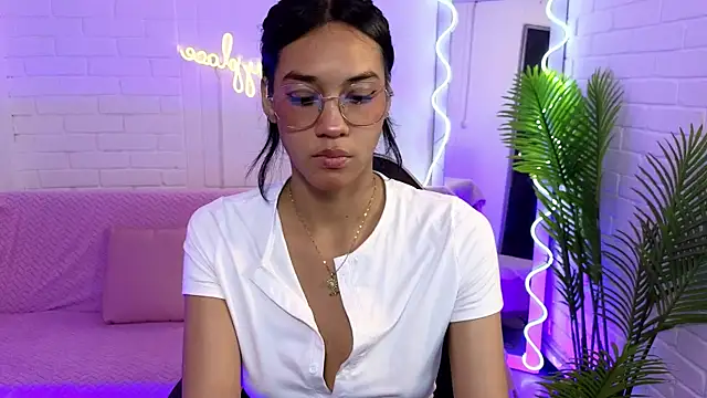 Snapshot of artemiss_tay chatting on 09/29/25, 07:19 artemiss tay online show from 09/29/25, 07:19