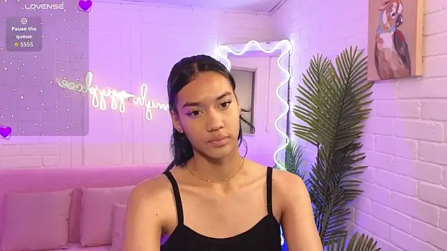 Snapshot of artemiss_tay chatting on 10/17/25, 07:05 artemiss tay online show from 10/17/25, 07:05