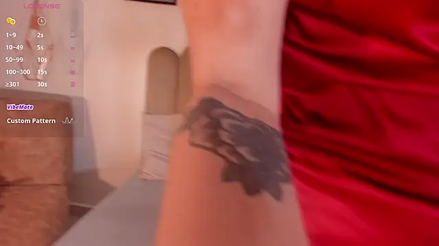 raven black  online show from 10/28/25, 02:09