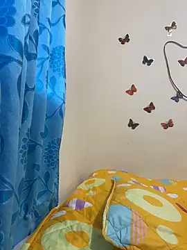 Snapshot of Roxy_Skye chatting on 11/19/25, 11:43 Roxy Skye online show from 11/19/25, 11:43