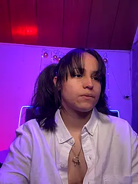 Eymmy 24 online show from 11/19/25, 03:39