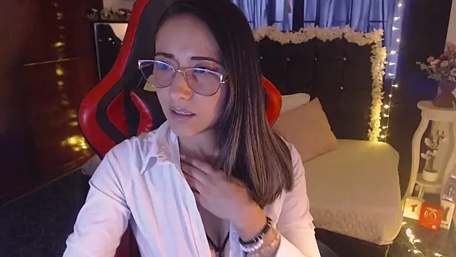 Sofia-mel online show from 10/15/25, 02:50