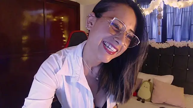 Sofia-mel online show from 10/21/25, 08:53