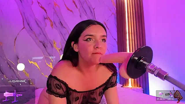 alicecute77 online show from 10/29/25, 02:47