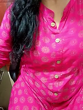 Snapshot of tami_lavanya chatting on 09/15/25, 09:53 tami lavanya online show from 09/15/25, 09:53