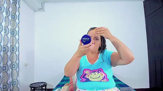 caamii foxx online show from 11/13/25, 03:55