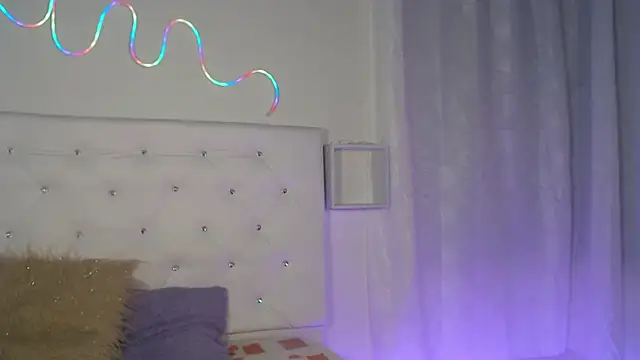 tatixxxvega online show from 10/01/25, 01:28