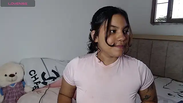 nanny  cute online show from 11/14/25, 10:18