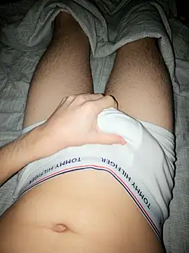 Snapshot of NonDirloAllaMamma chatting on 10/17/25, 07:49 NonDirloAllaMamma online show from 10/17/25, 07:49