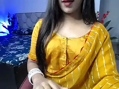 Little queenn online show from 09/20/25, 05:58