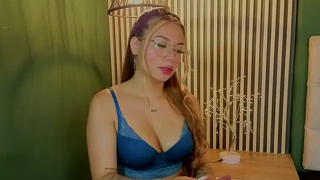 sky collinss online show from 10/10/25, 07:35