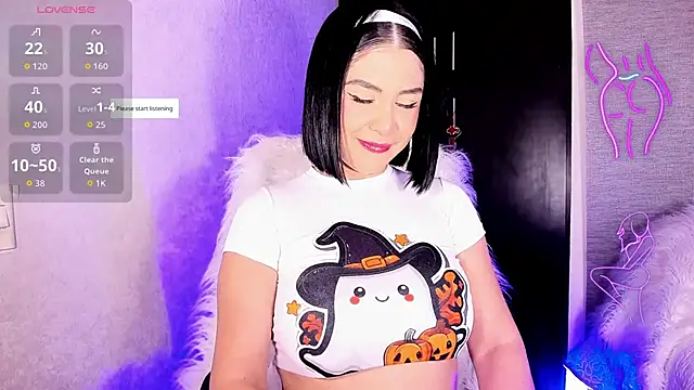 LolaRoberts  online show from 10/28/25, 01:42